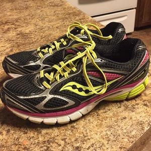 Saucony Guide 7 women’s size 9.5